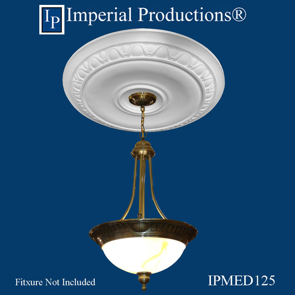 IPMED125 Traditional light fixture